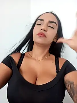 Snapshot of Sara-77 chatting on October 24, 2025, 2:57 pm Sara-77 online show from October 24, 2025, 2:57 pm