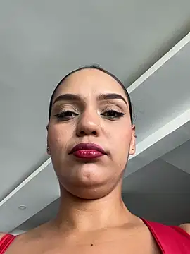 Sara-77 online show from May 8, 2026, 7:19 pm