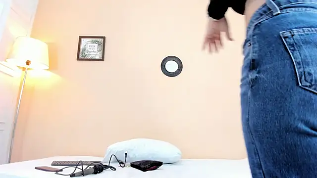 Snapshot of andyylove_jk chatting on September 23, 2025, 12:30 pm andyylove jk online show from September 23, 2025, 12:30 pm