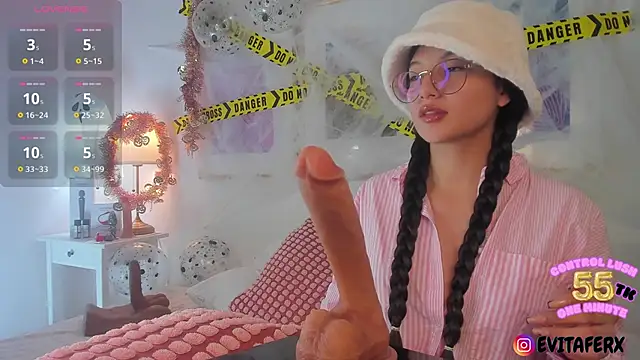 Eva depp online show from October 27, 2025, 4:22 pm