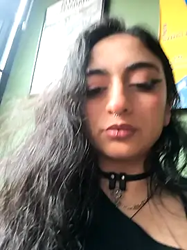 Lila Desiree online show from February 24, 2026, 7:23 pm