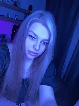 angel stella online show from January 3, 2025, 8:54 pm