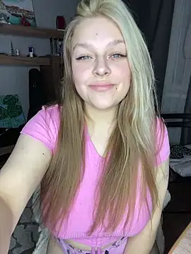 angel stella online show from January 4, 2025, 8:37 pm