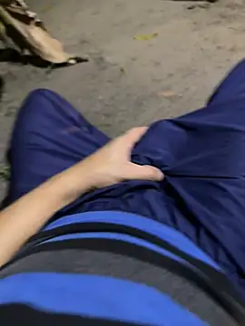 Snapshot of Erick-90 chatting on March 1, 2026, 5:31 am Erick-90 online show from March 1, 2026, 5:31 am