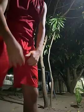 Snapshot of Erick-90 chatting on March 28, 2026, 5:40 am Erick-90 online show from March 28, 2026, 5:40 am