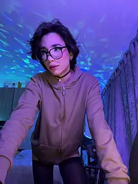 sue   0 online show from February 4, 2025, 4:26 am