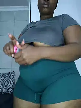 Snapshot of Zee_Online chatting on February 24, 2025, 12:30 am Zee Online online show from February 24, 2025, 12:30 am