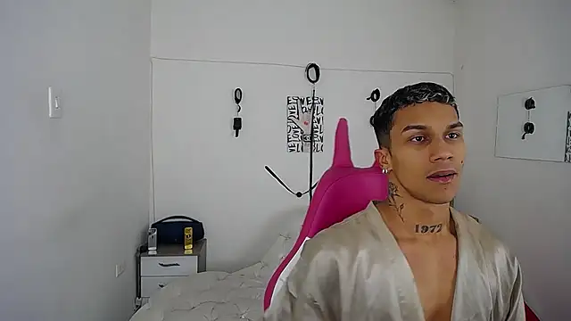 Leonard Price online show from November 19, 2025, 1:38 am