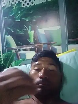 Snapshot of Diogo100 chatting on September 23, 2025, 4:37 am Diogo100 online show from September 23, 2025, 4:37 am