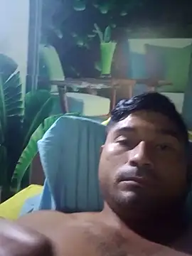 Snapshot of Diogo100 chatting on October 31, 2025, 9:54 am Diogo100 online show from October 31, 2025, 9:54 am