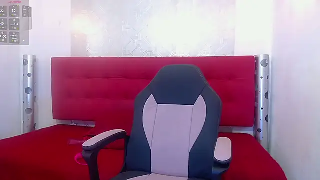 Snapshot of zhamira_21 chatting on February 19, 2025, 7:48 pm zhamira 21 online show from February 19, 2025, 7:48 pm