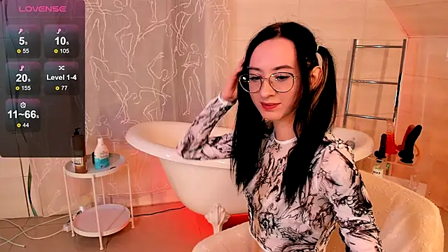 Snapshot of Dark_Lola_ chatting on December 14, 2024, 9:40 am Dark Lola online show from December 14, 2024, 9:40 am