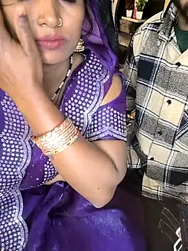 Indian Lust Couple online show from January 14, 2026, 9:52 pm