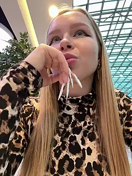 mur girl online show from January 14, 2025, 11:10 am