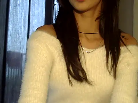 MAAYRA 09 online show from November 22, 2025, 3:49 am