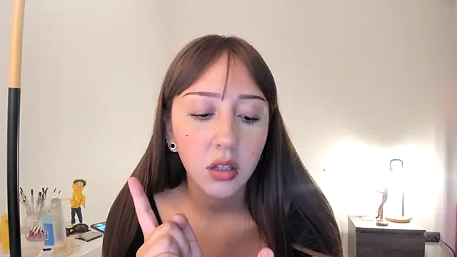 Snapshot of HeyTati chatting on December 19, 2024, 12:24 am HeyTati online show from December 19, 2024, 12:24 am