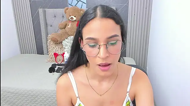 Snapshot of Susieeve chatting on December 12, 2024, 10:42 pm Susieeve online show from December 12, 2024, 10:42 pm