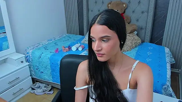 Snapshot of Susieeve chatting on January 4, 2025, 12:48 am Susieeve online show from January 4, 2025, 12:48 am