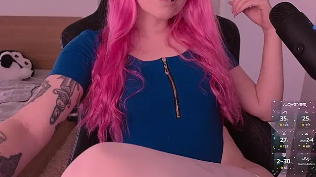 Snapshot of h2h0e chatting on February 8, 2026, 8:01 pm h2h0e online show from February 8, 2026, 8:01 pm