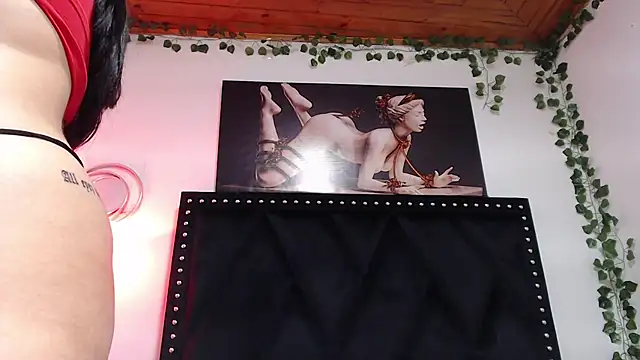 Naia x online show from February 4, 2025, 10:34 pm