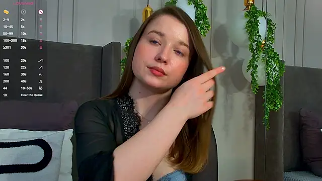 Snapshot of MichelleHaynes chatting on February 8, 2025, 5:39 pm MichelleHaynes online show from February 8, 2025, 5:39 pm