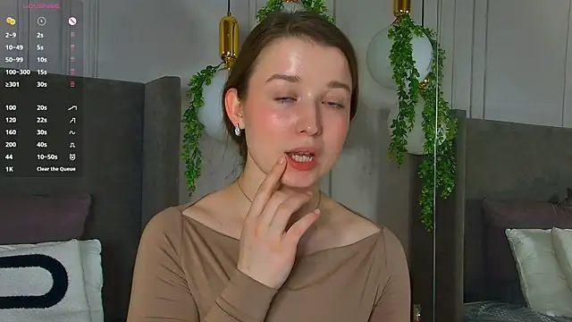 Snapshot of MichelleHaynes chatting on March 1, 2025, 5:49 pm MichelleHaynes online show from March 1, 2025, 5:49 pm