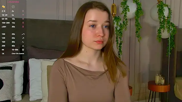 Snapshot of MichelleHaynes chatting on March 10, 2025, 7:50 pm MichelleHaynes online show from March 10, 2025, 7:50 pm