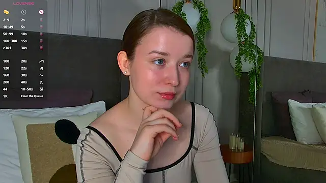 MichelleHaynes online show from March 13, 2025, 2:55 pm