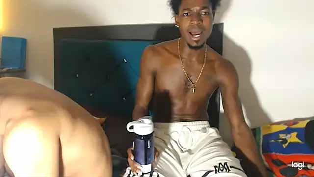 Snapshot of jaycolinss chatting on February 20, 2025, 9:33 am jaycolinss online show from February 20, 2025, 9:33 am