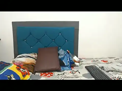 Snapshot of jaycolinss chatting on February 26, 2025, 1:11 am jaycolinss online show from February 26, 2025, 1:11 am