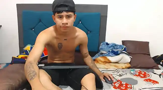 Snapshot of jaycolinss chatting on March 3, 2025, 7:49 pm jaycolinss online show from March 3, 2025, 7:49 pm