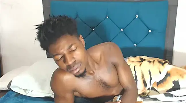 Snapshot of jaycolinss chatting on March 18, 2025, 12:03 pm jaycolinss online show from March 18, 2025, 12:03 pm