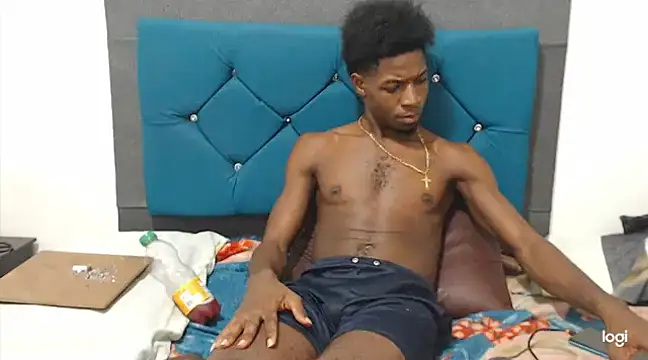 Snapshot of jaycolinss chatting on March 19, 2025, 11:57 pm jaycolinss online show from March 19, 2025, 11:57 pm