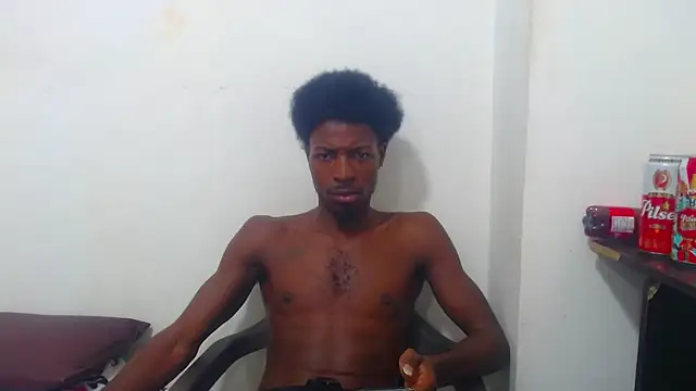 Snapshot of jaycolinss chatting on September 12, 2025, 11:59 pm jaycolinss online show from September 12, 2025, 11:59 pm