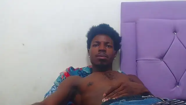 Snapshot of jaycolinss chatting on September 14, 2025, 12:10 am jaycolinss online show from September 14, 2025, 12:10 am