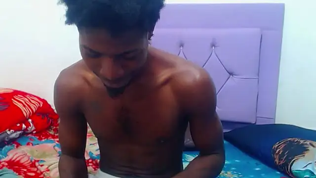 Snapshot of jaycolinss chatting on September 21, 2025, 10:00 pm jaycolinss online show from September 21, 2025, 10:00 pm