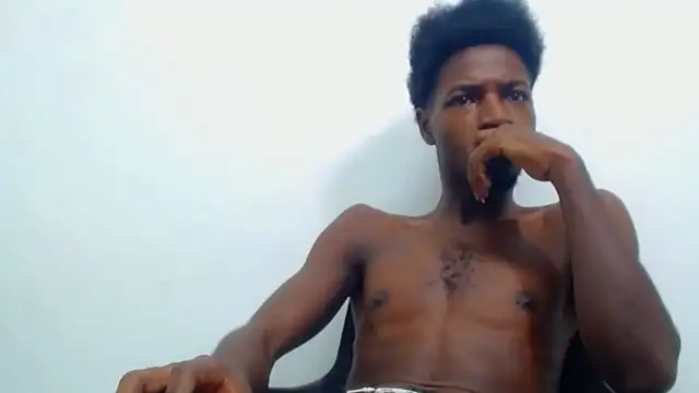 Snapshot of jaycolinss chatting on October 12, 2025, 12:37 pm jaycolinss online show from October 12, 2025, 12:37 pm