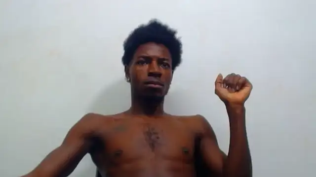 Snapshot of jaycolinss chatting on October 22, 2025, 4:02 am jaycolinss online show from October 22, 2025, 4:02 am