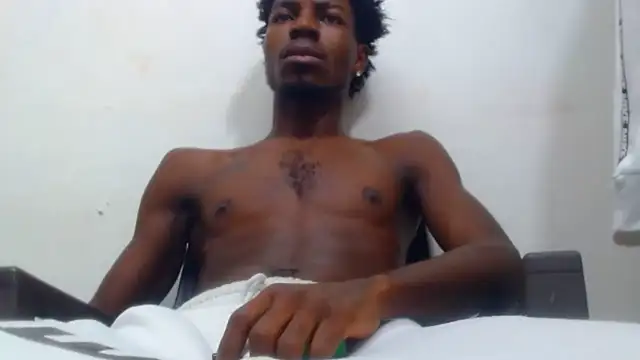 Snapshot of jaycolinss chatting on October 24, 2025, 4:14 pm jaycolinss online show from October 24, 2025, 4:14 pm