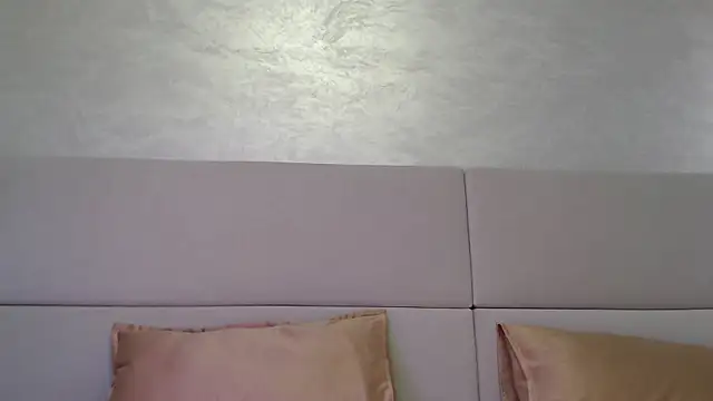 MiaRie online show from September 28, 2025, 4:29 am