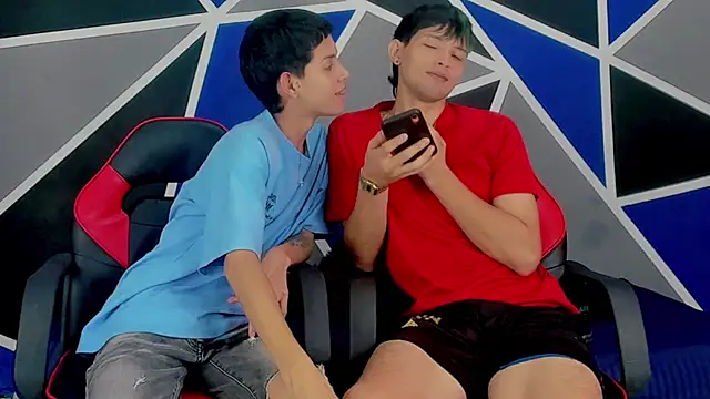 migueyalejo teens online show from February 2, 2025, 3:21 am