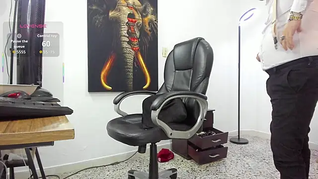 Ethan Castellano online show from October 7, 2025, 8:28 pm