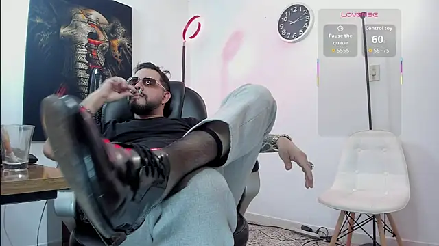 Ethan Castellano online show from October 28, 2025, 9:06 pm