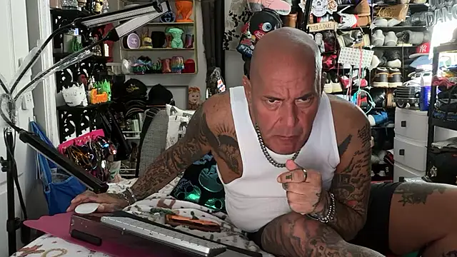 Snapshot of joeytatts66 chatting on June 30, 2026, 2:34 am joeytatts66 online show from June 30, 2026, 2:34 am