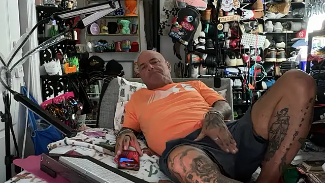 Snapshot of joeytatts66 chatting on July 1, 2026, 2:24 am joeytatts66 online show from July 1, 2026, 2:24 am