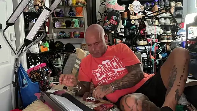 Snapshot of joeytatts66 chatting on July 15, 2026, 1:44 am joeytatts66 online show from July 15, 2026, 1:44 am