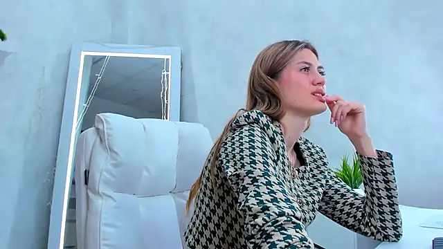 Cherry Price online show from March 19, 2025, 12:59 am