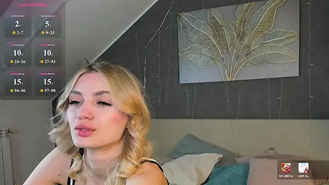 Snapshot of Cherry_Price chatting on May 22, 2026, 12:07 am Cherry Price online show from May 22, 2026, 12:07 am