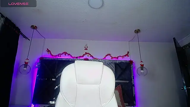 Snapshot of MIA_YOURHOTTIE chatting on December 16, 2024, 4:34 am MIA YOURHOTTIE online show from December 16, 2024, 4:34 am