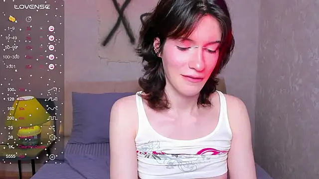 Kolette Gray online show from November 18, 2025, 3:49 pm